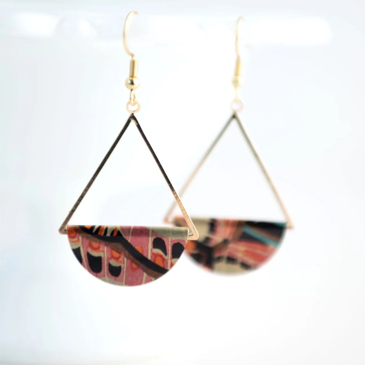 Giftologie : Flutter Dangle Gold Earrings Product Image 1 of 1