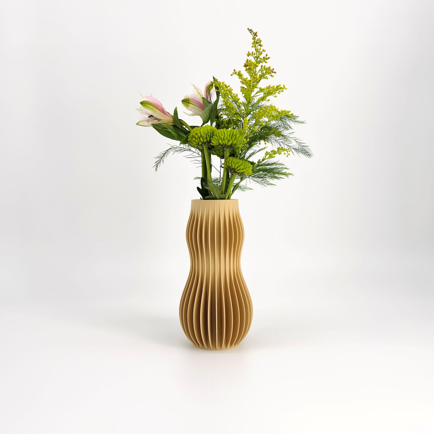 Sonnihaus Studio: HOLI Vase – Hazelnut Product Image 1 of 5