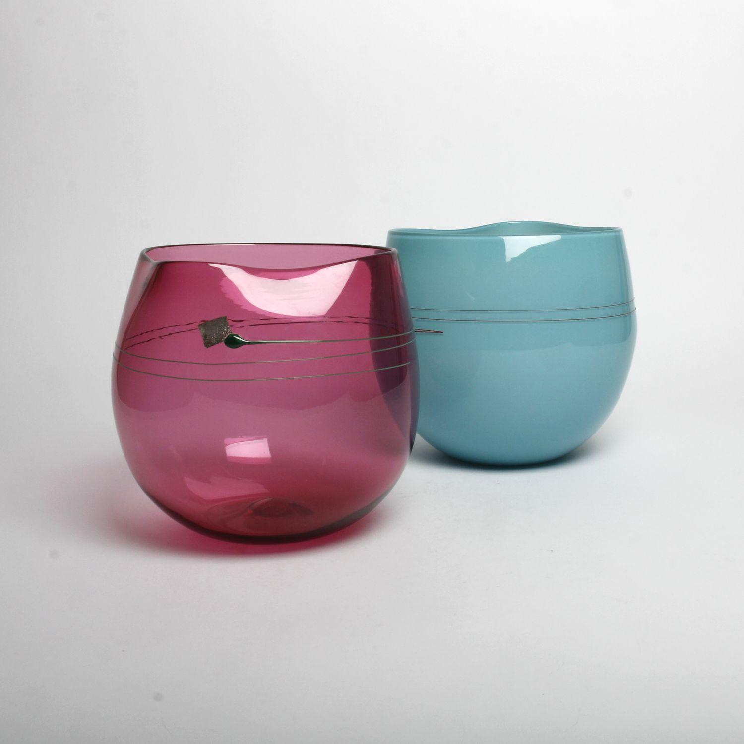 Pinzette: Large Wabi Sabi Bowl Product Image 1 of 7