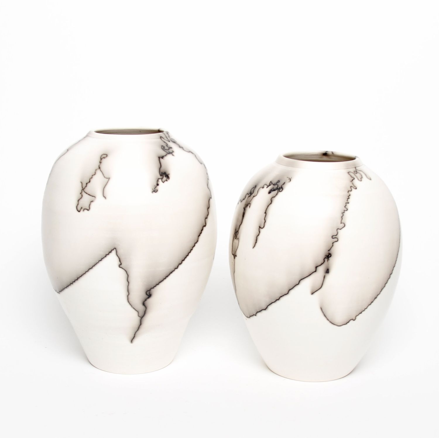 Shu-Chen Cheng: Medium Horse Hair Raku Vase Product Image 2 of 2