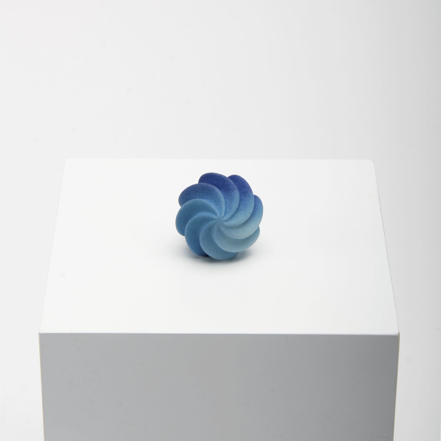 Kormar: Large Meringue Ring Product Image 3 of 4