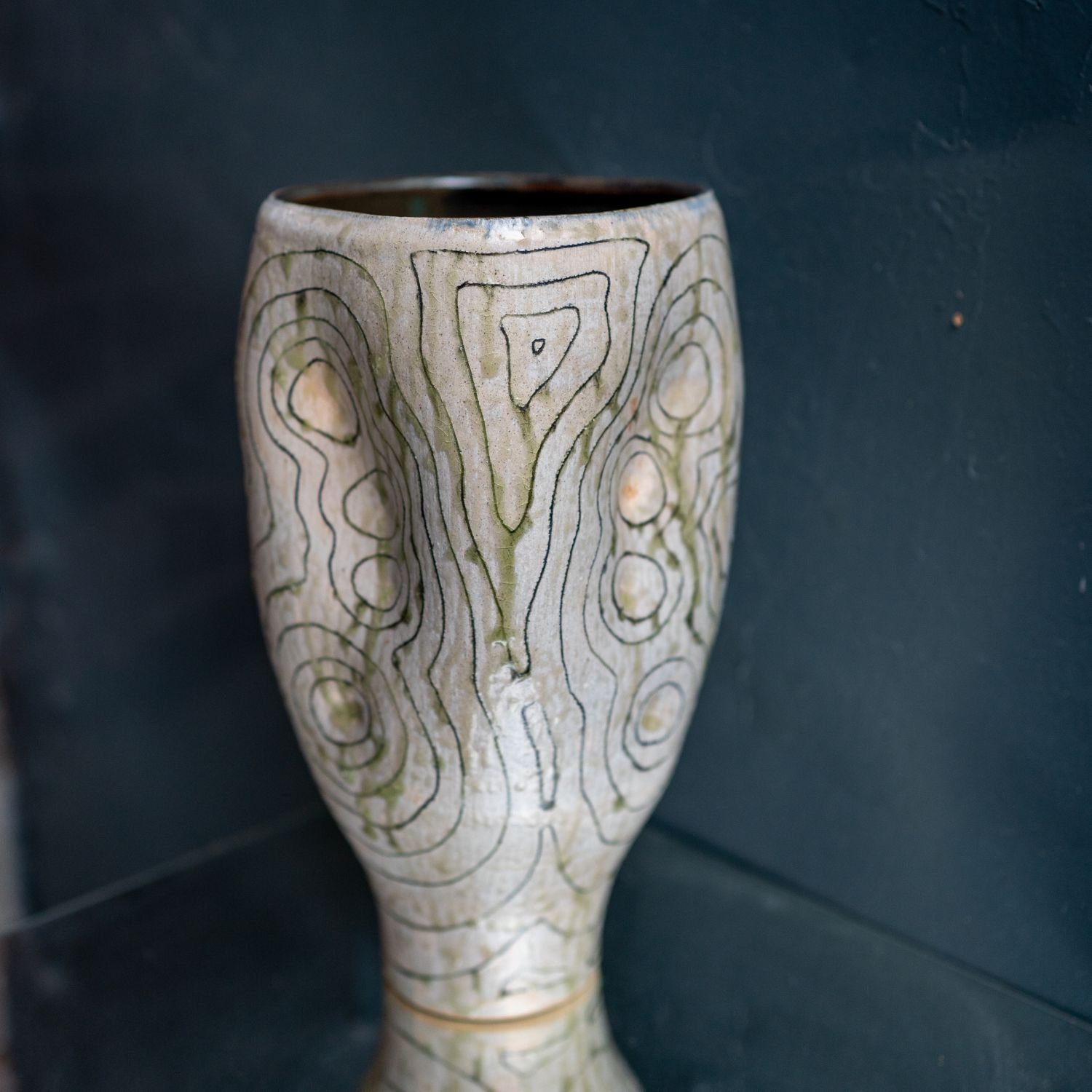 Queenie Xu: Medium Vase Product Image 3 of 4
