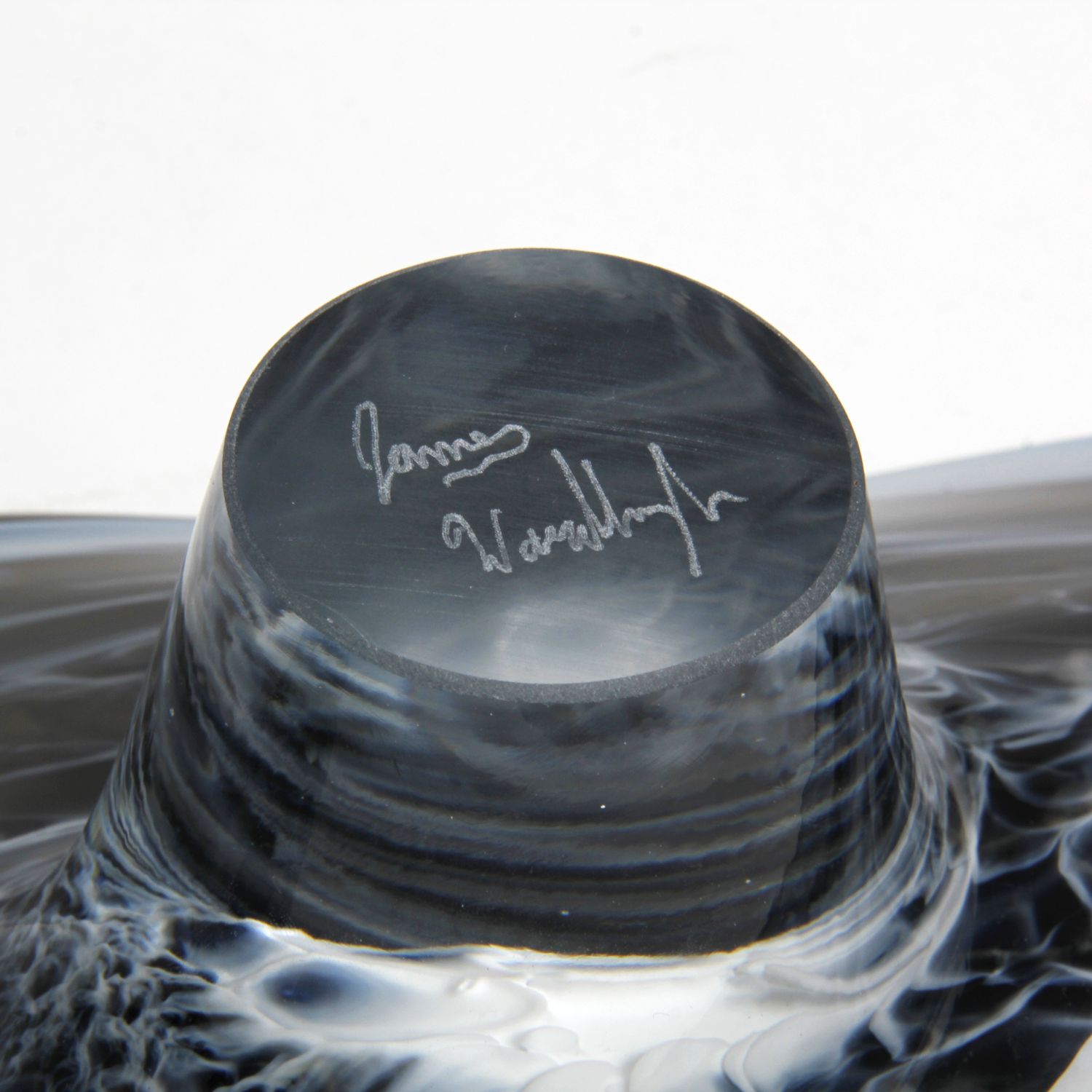 James Wardhaugh: Manta Platter – Grey Product Image 6 of 6