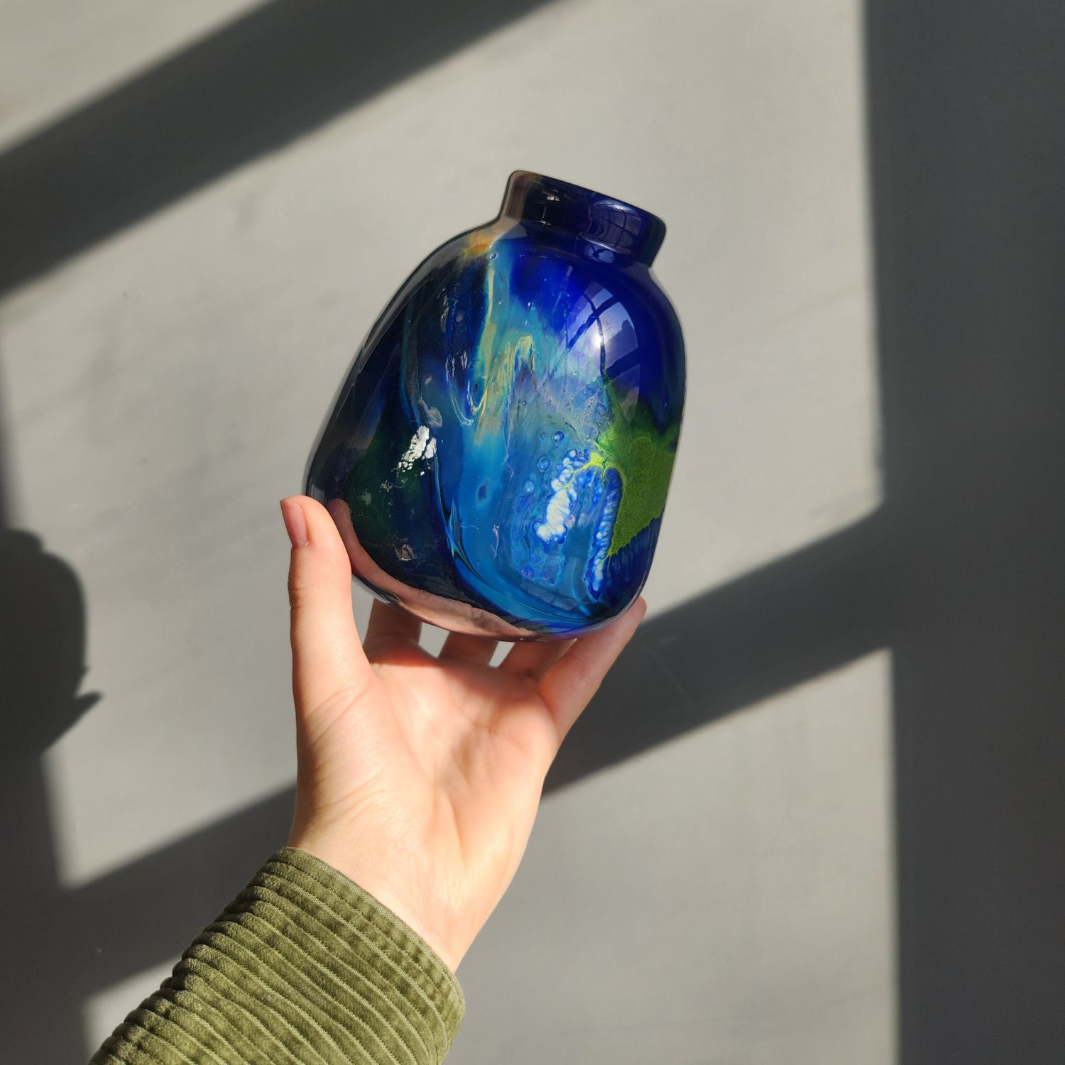 Sydni Weatherson: Isle Vase Product Image 3 of 6