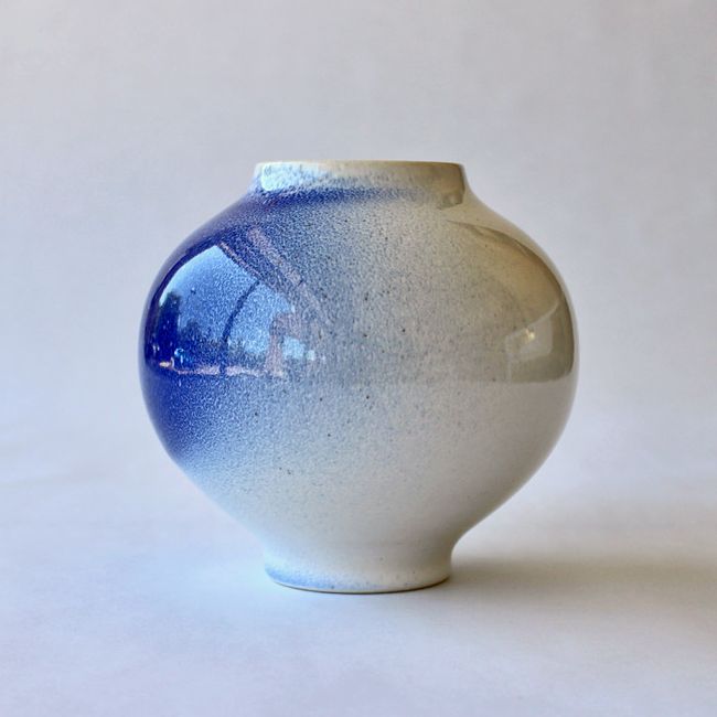 Annika Hoefs: Medium Moon Jar Product Image 1 of 1