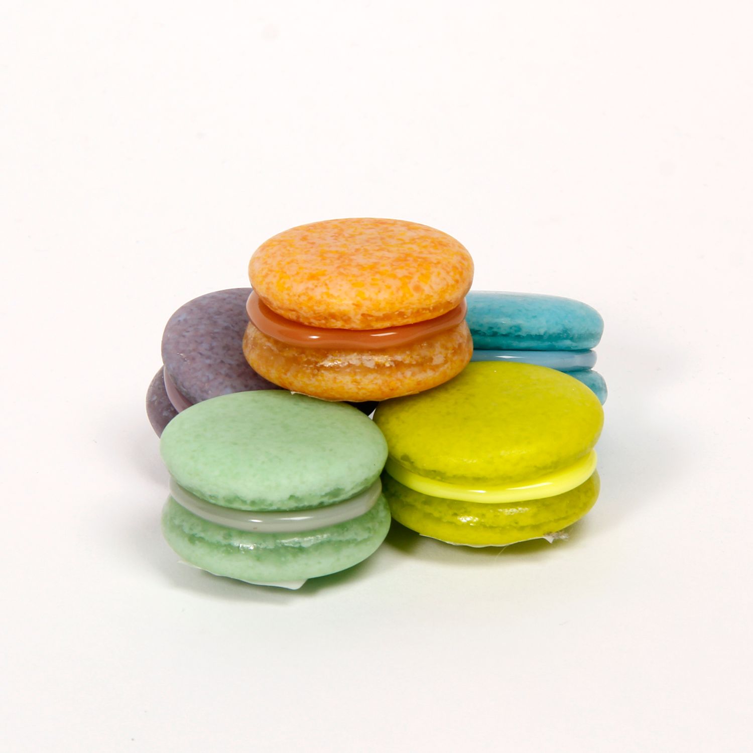 Colourblock: Macaron Magnet – lavender Product Image 3 of 3