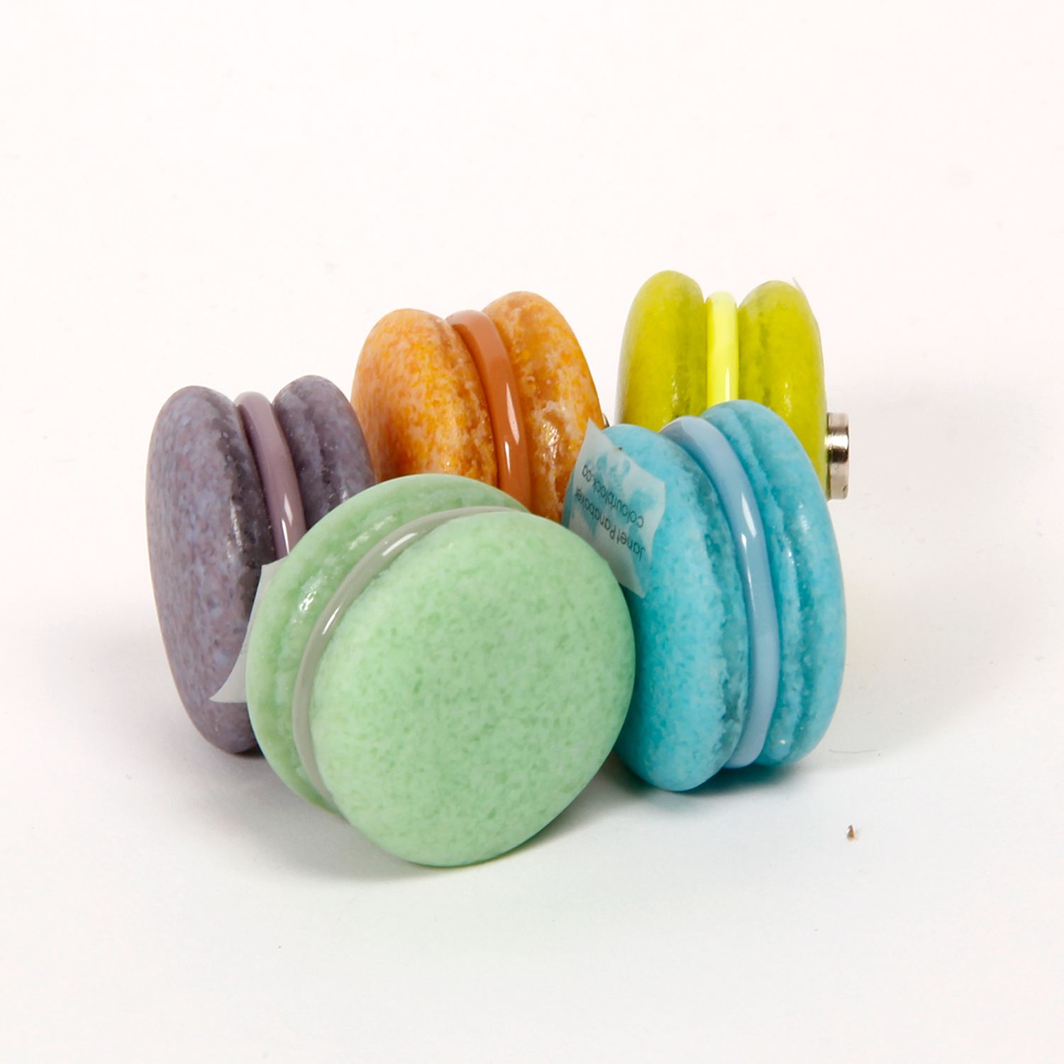 Colourblock: Macaron Magnet – lavender Product Image 2 of 3