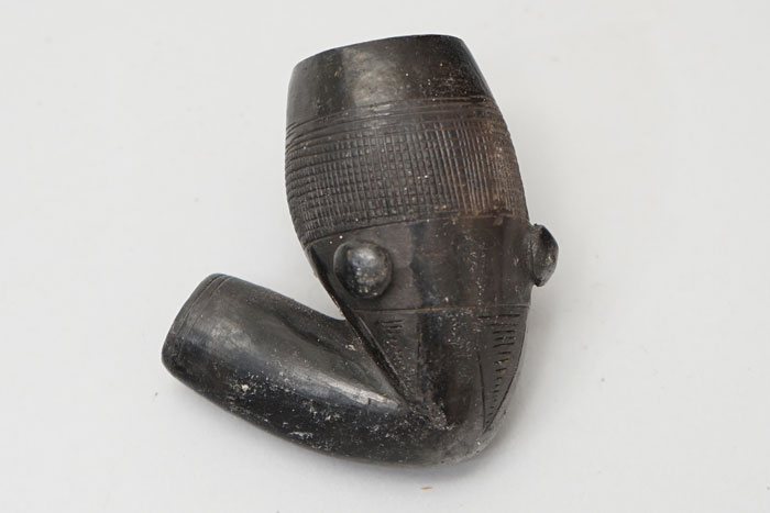 African ceramic pipehead