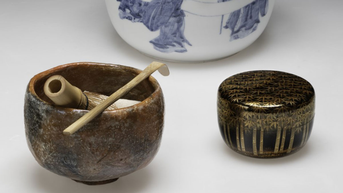 Toriawase of water jar, tea bowl, and tea container