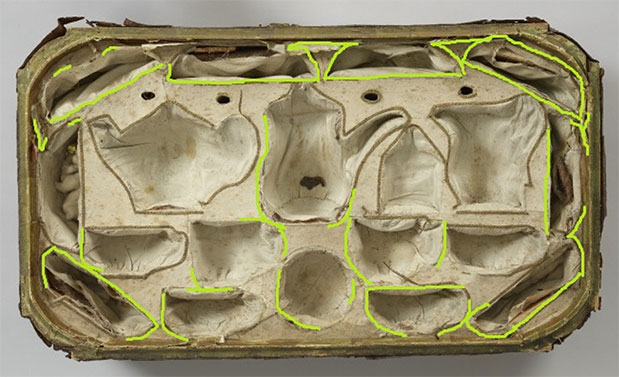 Interior of the presentation case with markings